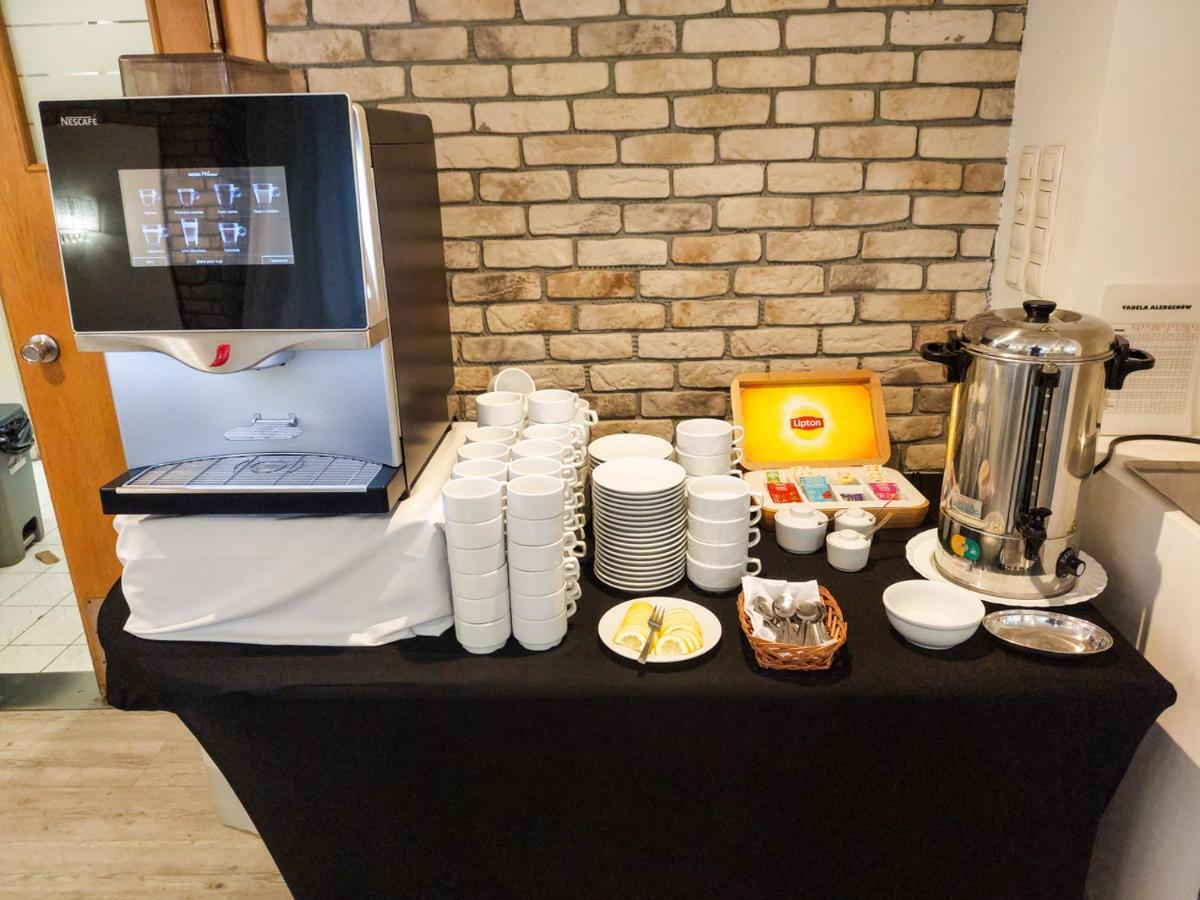 卡拉特酒店 华沙 外观 照片
